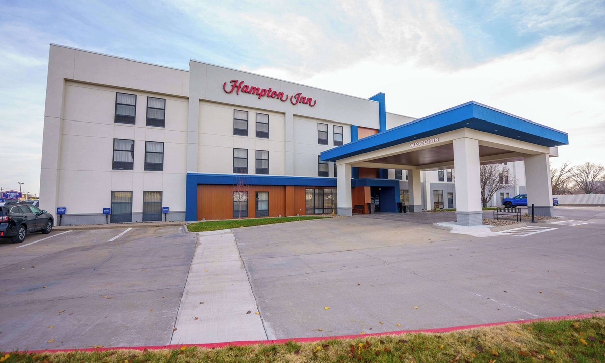 Hutchinson Hotel | Hampton Inn Hutchinson