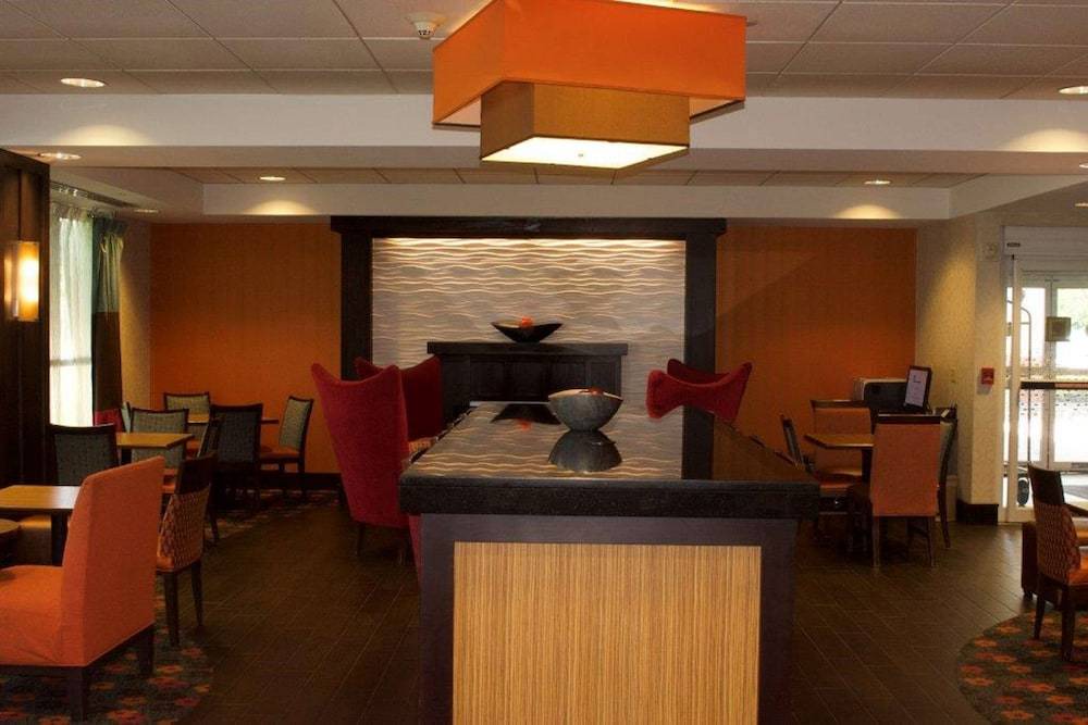 Ithaca Hotel | Hampton Inn Ithaca