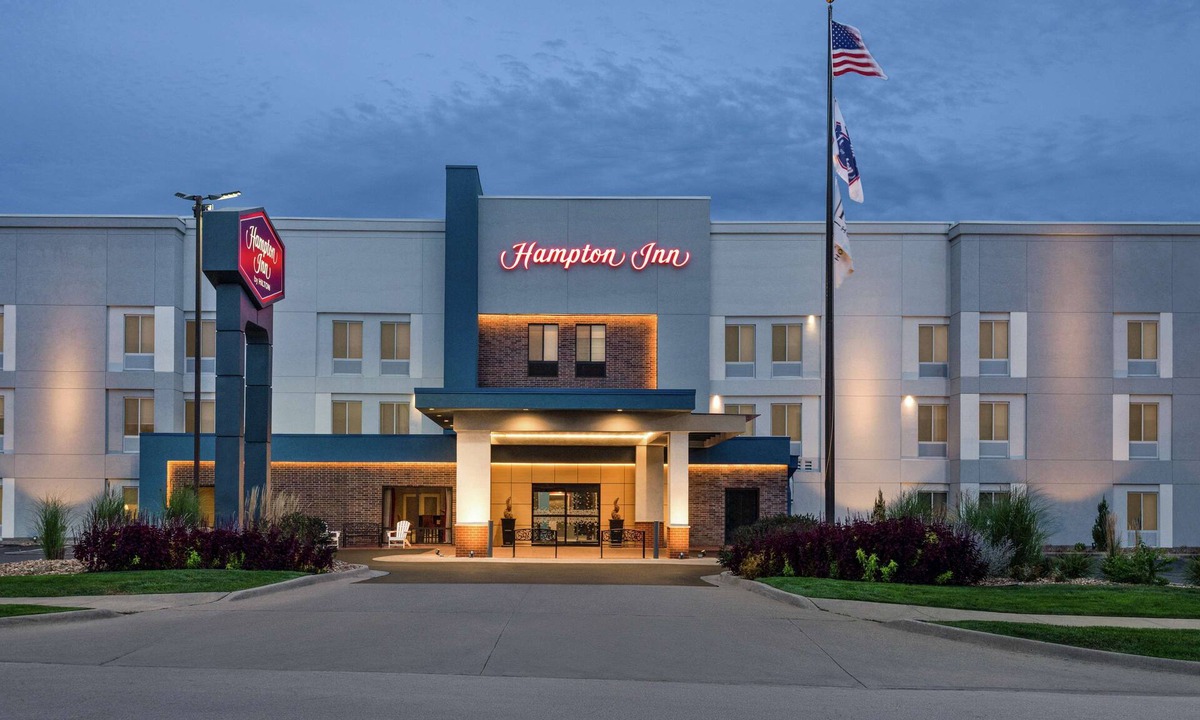 Blue Springs Hotel | Hampton Inn Kansas City/Blue Springs