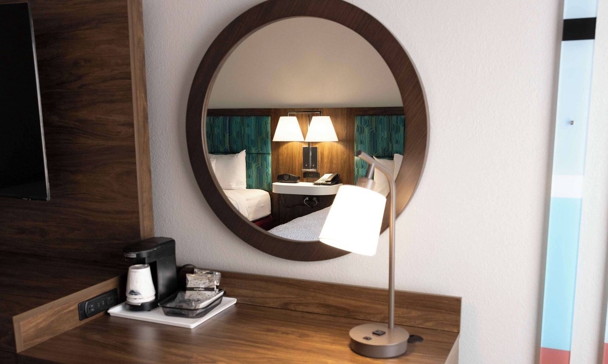 Kent Hotel | Hampton Inn Kent/Akron Area