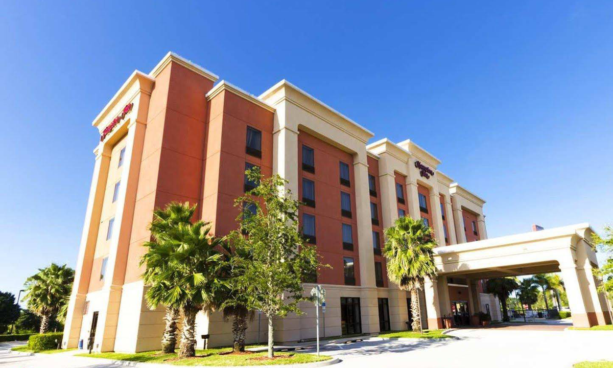 Tropic Hotel | Hampton Inn Melbourne-Viera