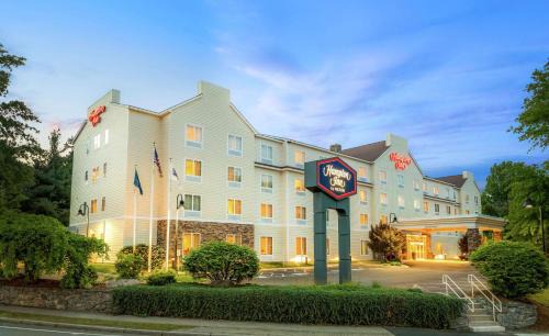 Nashua Hotel | Hampton Inn Nashua