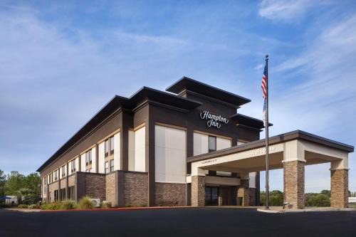 Shamard Heights Hotel | Hampton Inn Natchitoches