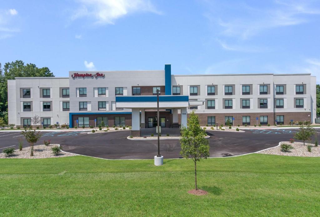Niles Hotel | Hampton Inn Niles, Mi