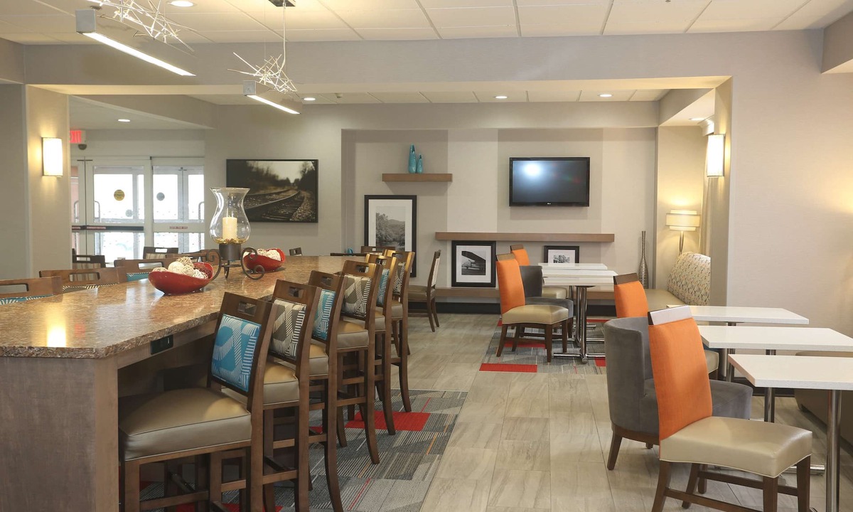 Owego Hotel | Hampton Inn Owego