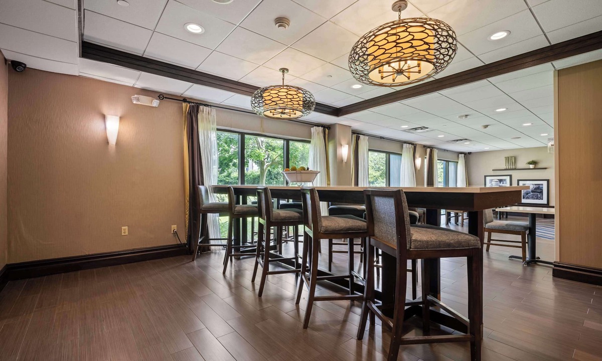 Ridgefield Park Hotel | Hampton Inn Ridgefield Park