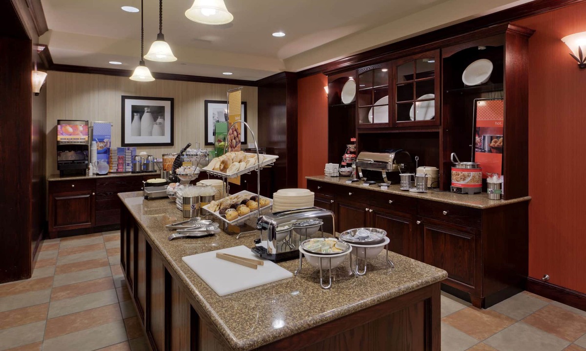 Webster Crossing Hotel | Hampton Inn Rochester Webster
