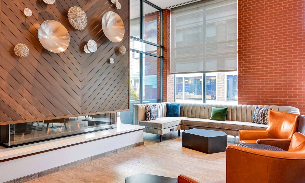 Salem Hotel | Hampton Inn Salem Boston