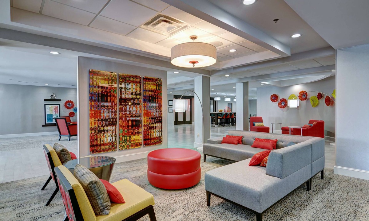 Salem Hotel | Hampton Inn Salem, VA