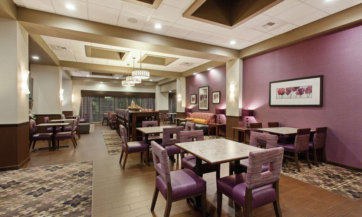 Port Gardner Hotel | Hampton Inn Seattle/Everett