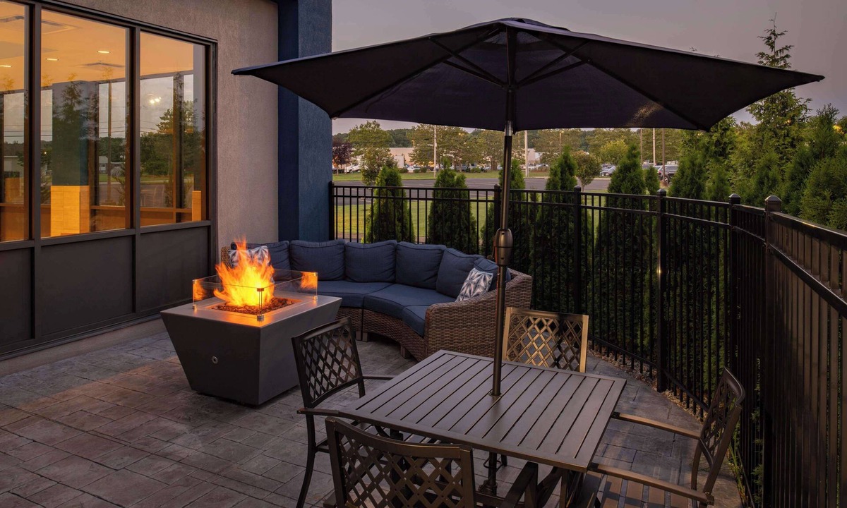 Seekonk Hotel | Hampton Inn Seekonk