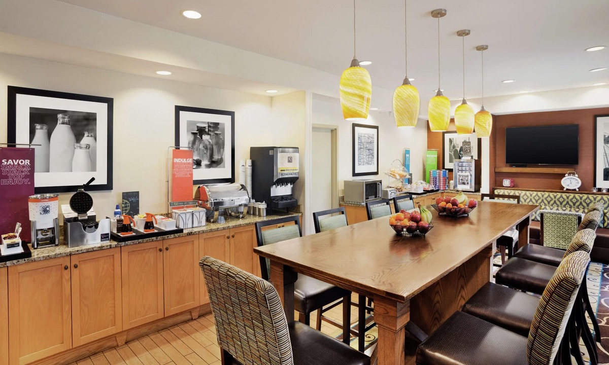 Shawnee Hotel | Hampton Inn Shawnee