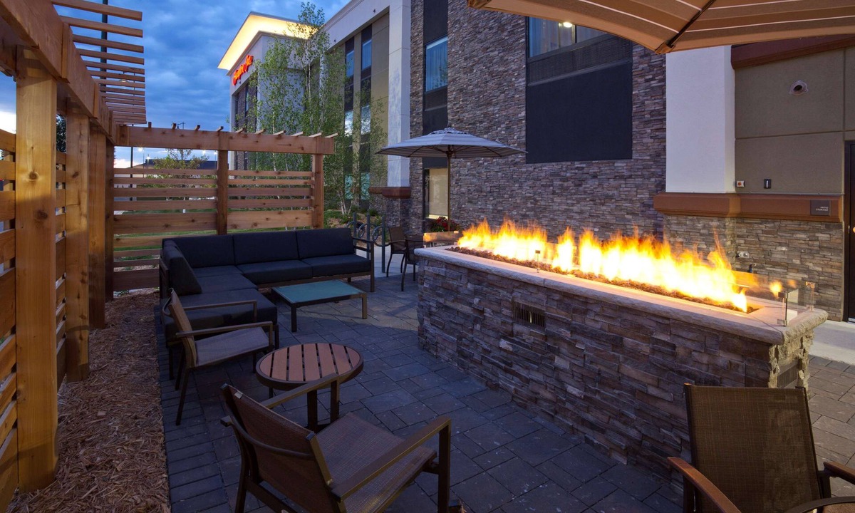 Spicer Hotel | Hampton Inn Spicer Green Lake