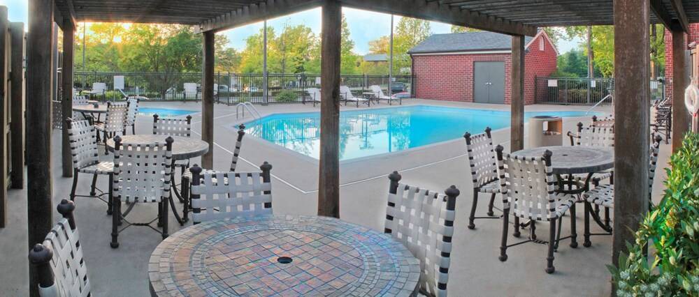 Green Hills Hotel | Hampton Inn & Suites Nashville-Green Hills