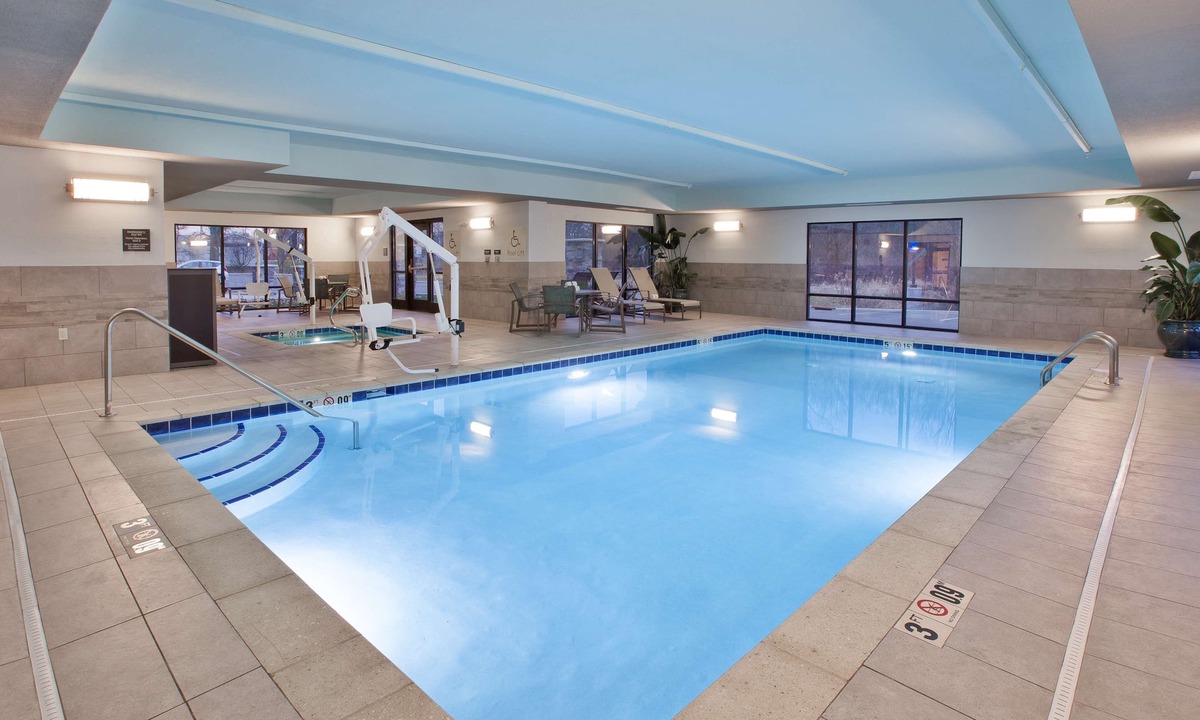Alliance Hotel | Hampton Inn & Suites Alliance