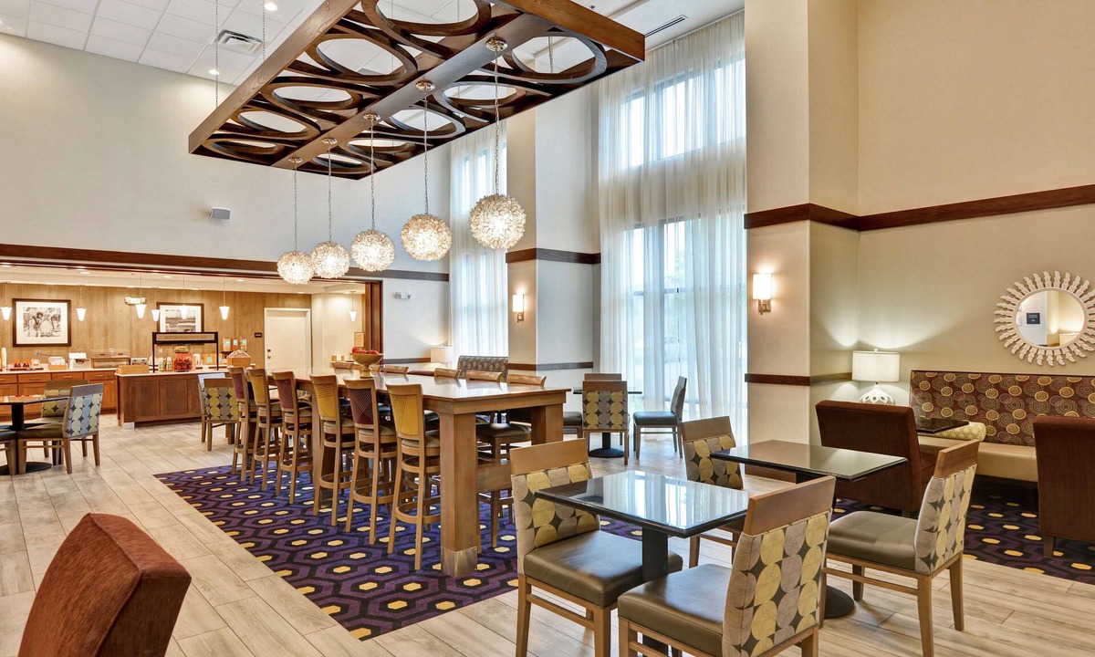 Ashland Hotel | Hampton Inn & Suites Ashland