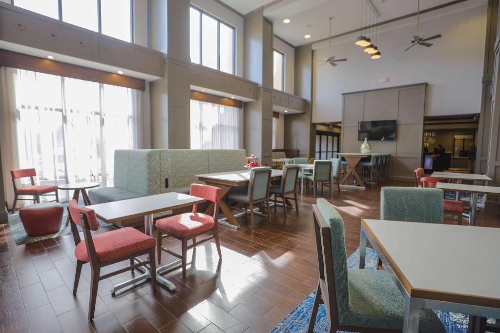 Bay City Hotel | Hampton Inn & Suites Bay City