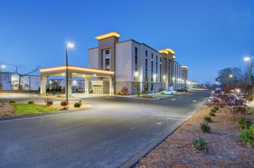 Stoughton Hotel | Hampton Inn & Suites Boston/Stoughton, Ma