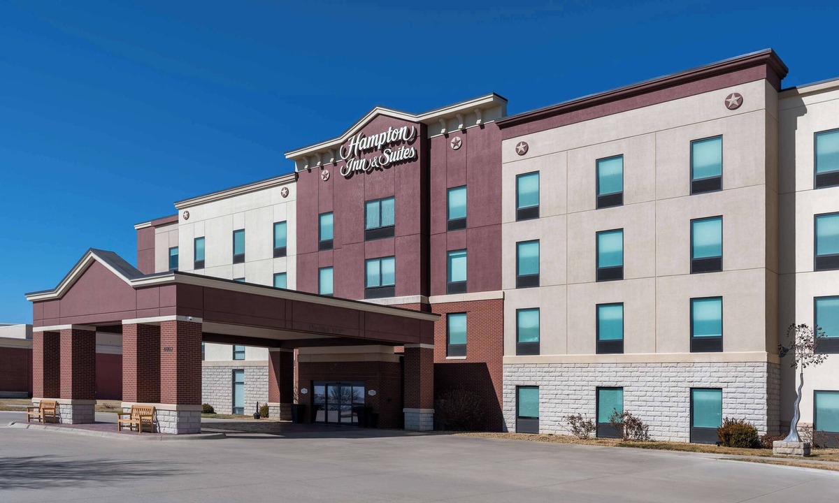 Dodge City Hotel | Hampton Inn & Suites by Hilton Dodge City