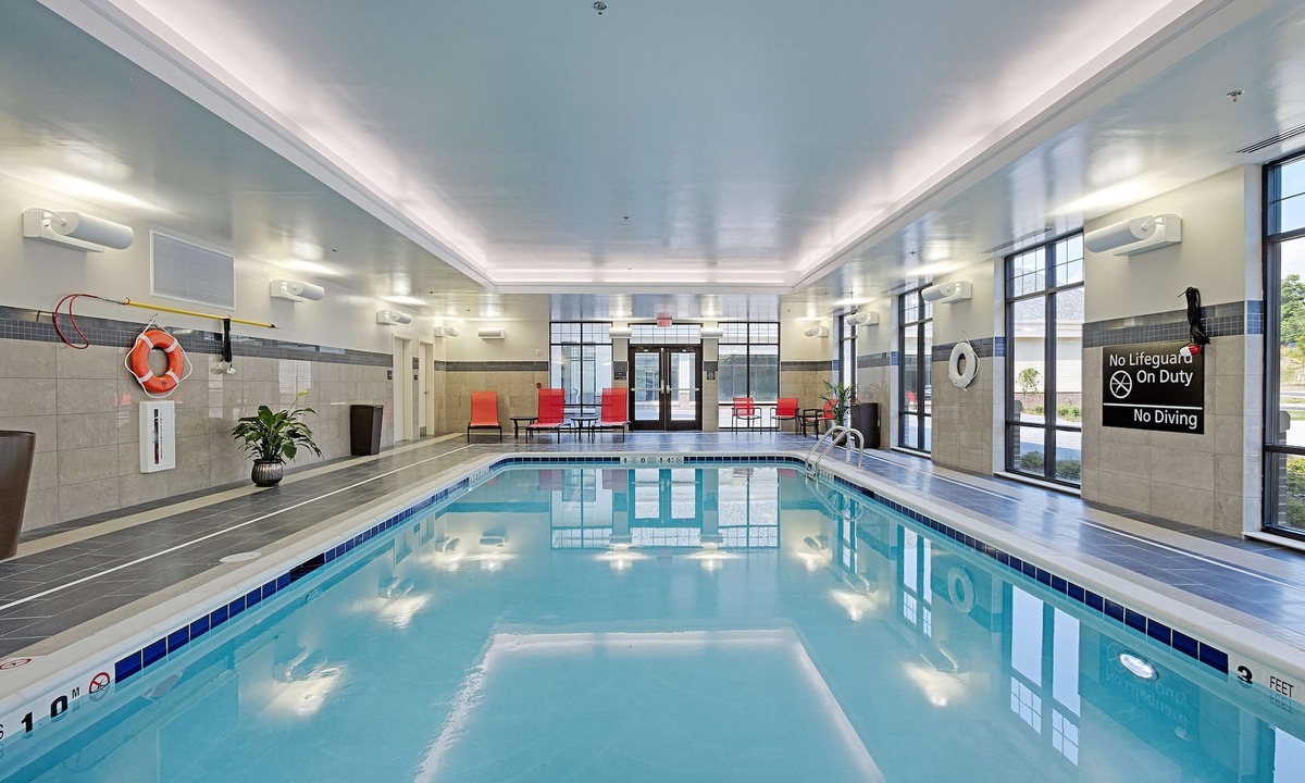 Cazenovia Hotel | Hampton Inn & Suites Cazenovia