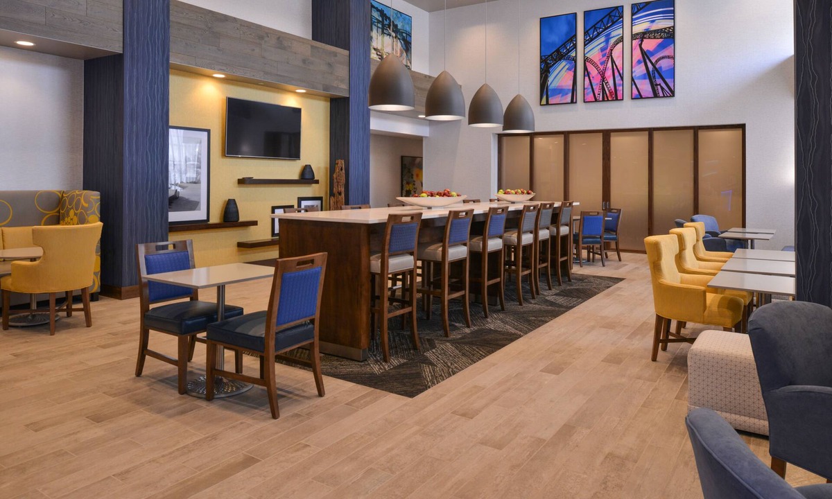 Mason Hotel | Hampton Inn & Suites Cincinnati-Mason