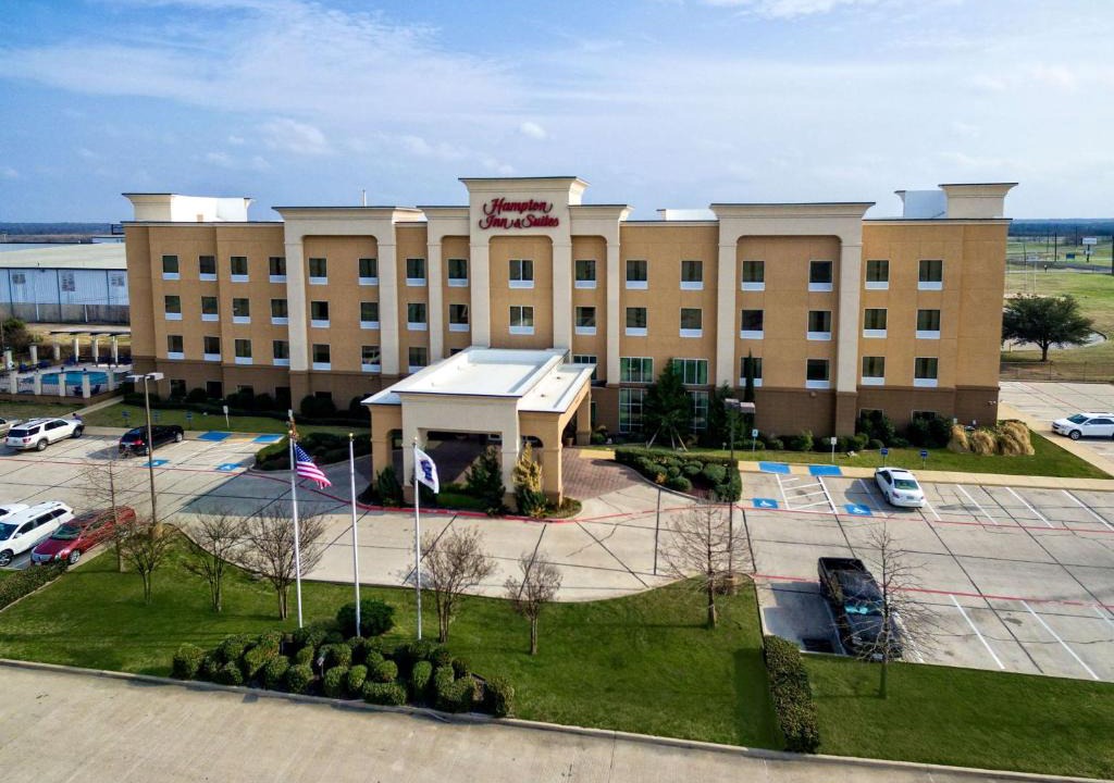 Corsicana Hotel | Hampton Inn & Suites Corsicana