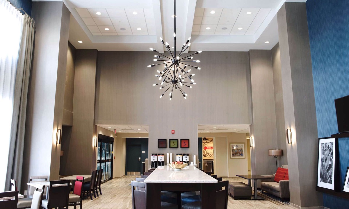 Urbandale Hotel | Hampton Inn & Suites Des Moines/Urbandale