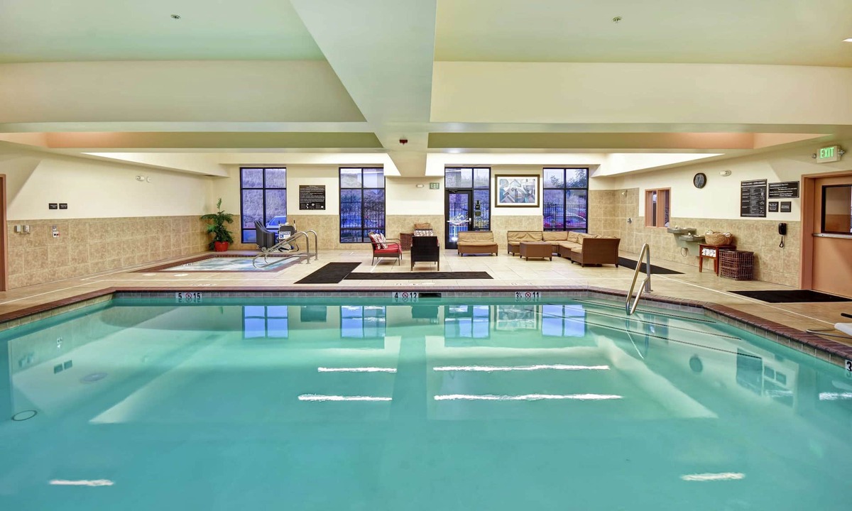 Folsom Hotel | Hampton Inn & Suites Folsom