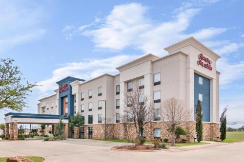 Forest Hill Hotel | Hampton Inn & Suites Fort Worth/Forest Hill