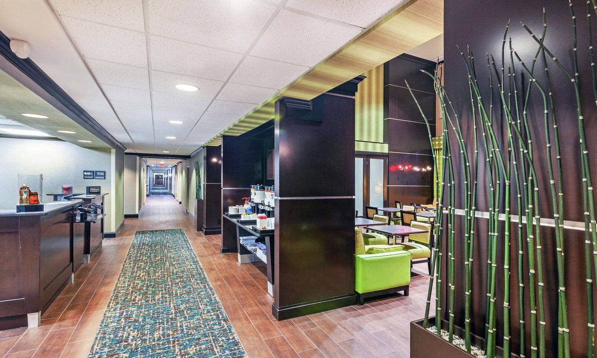 League City Hotel | Hampton Inn & Suites Houston/League City