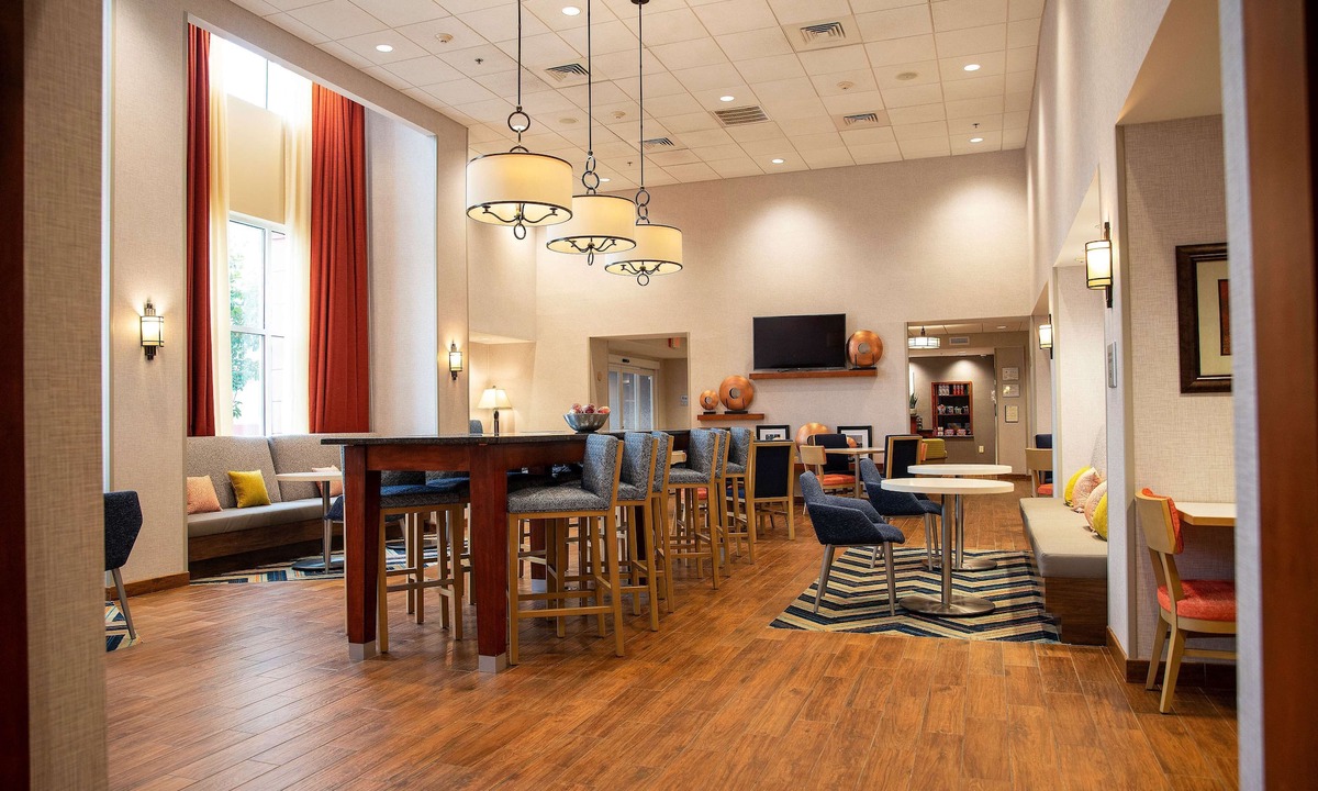 Jacksonville Hotel | Hampton Inn & Suites Jacksonville
