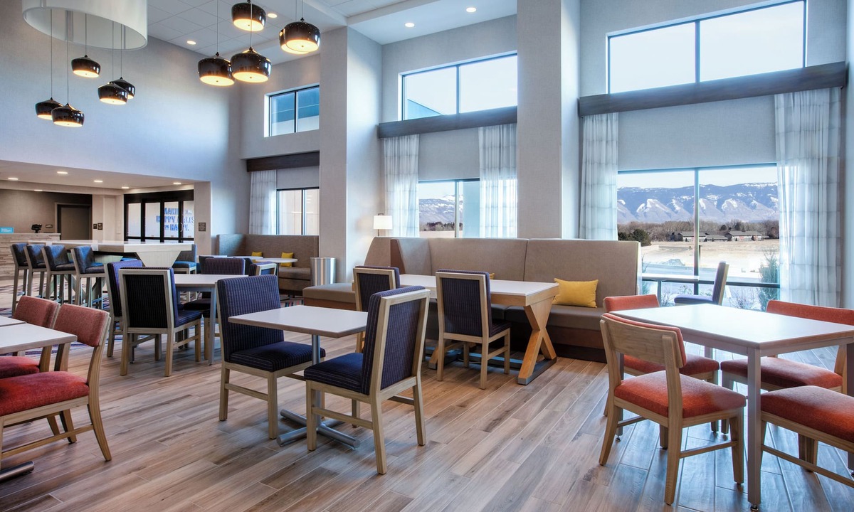 La Grande Hotel | Hampton Inn & Suites La Grande, Or