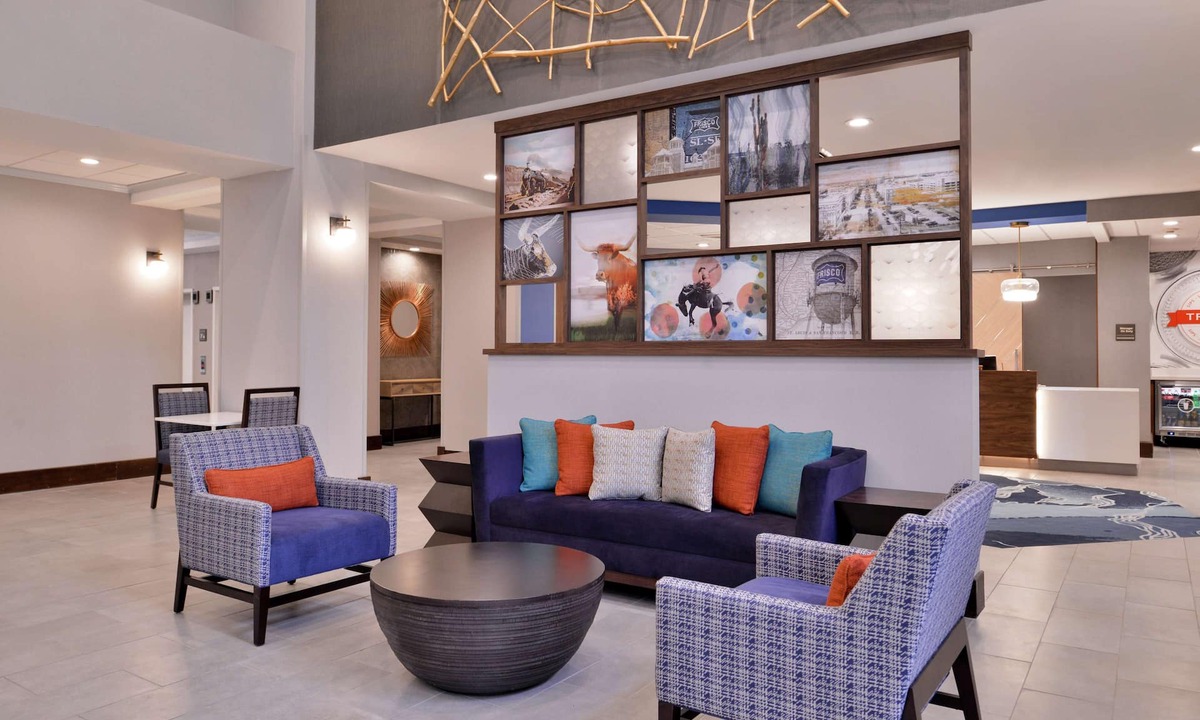 Frisco Hotel | Hampton Inn & Suites Legacy Park-Frisco