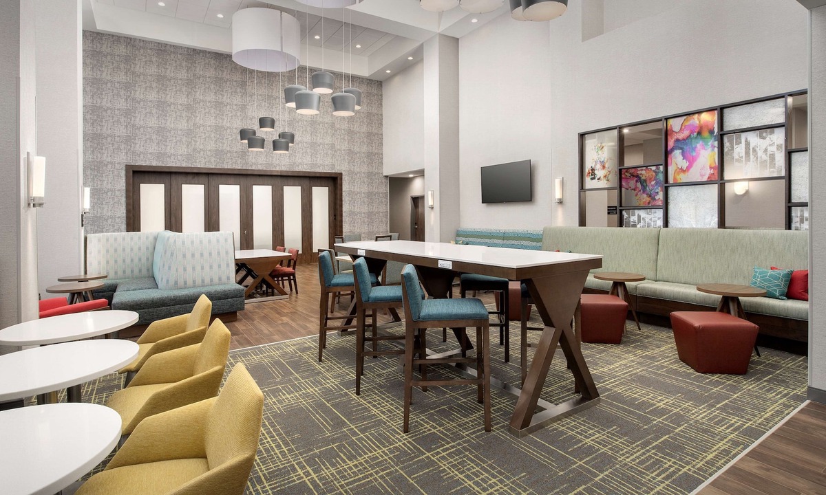 Lexington Hotel | Hampton Inn & Suites Lexington Columbia