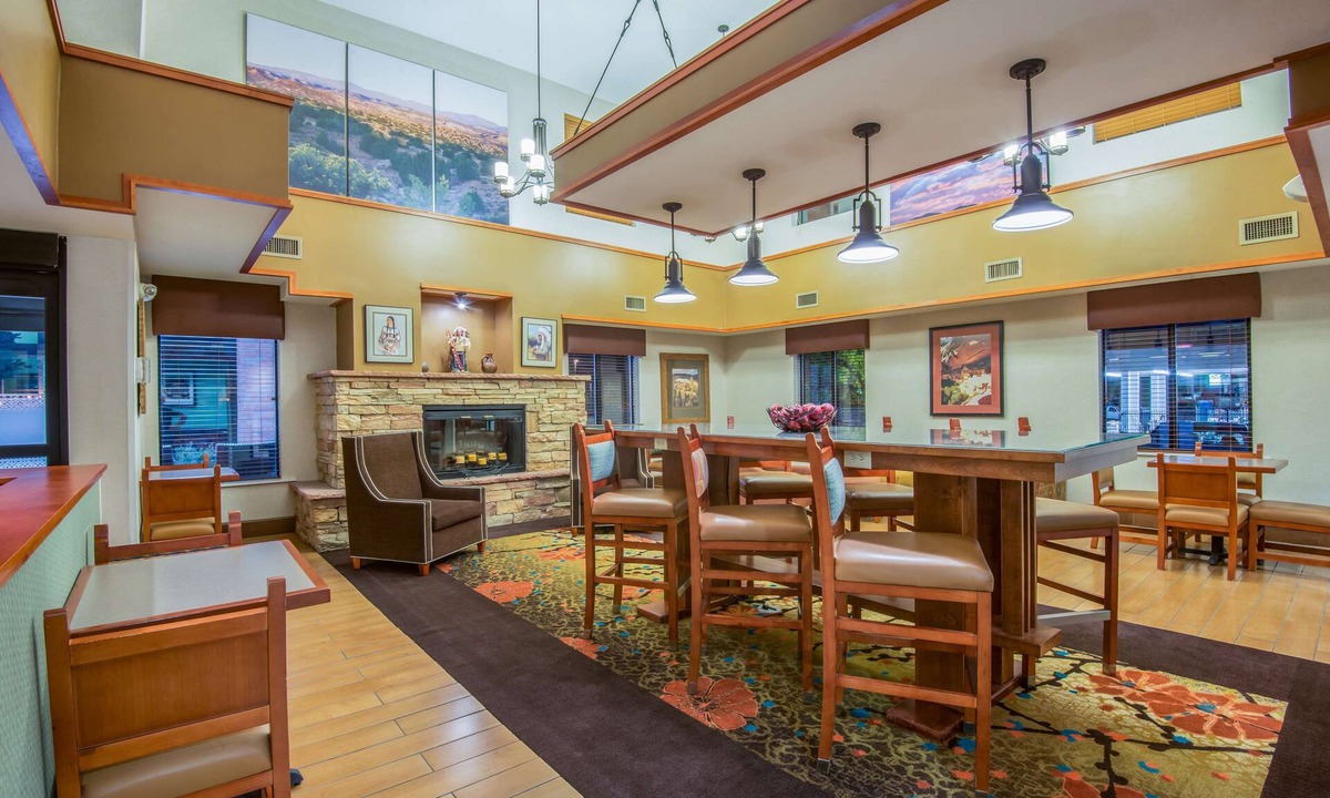 White Rock Hotel | Hampton Inn & Suites Los Alamos White Rock