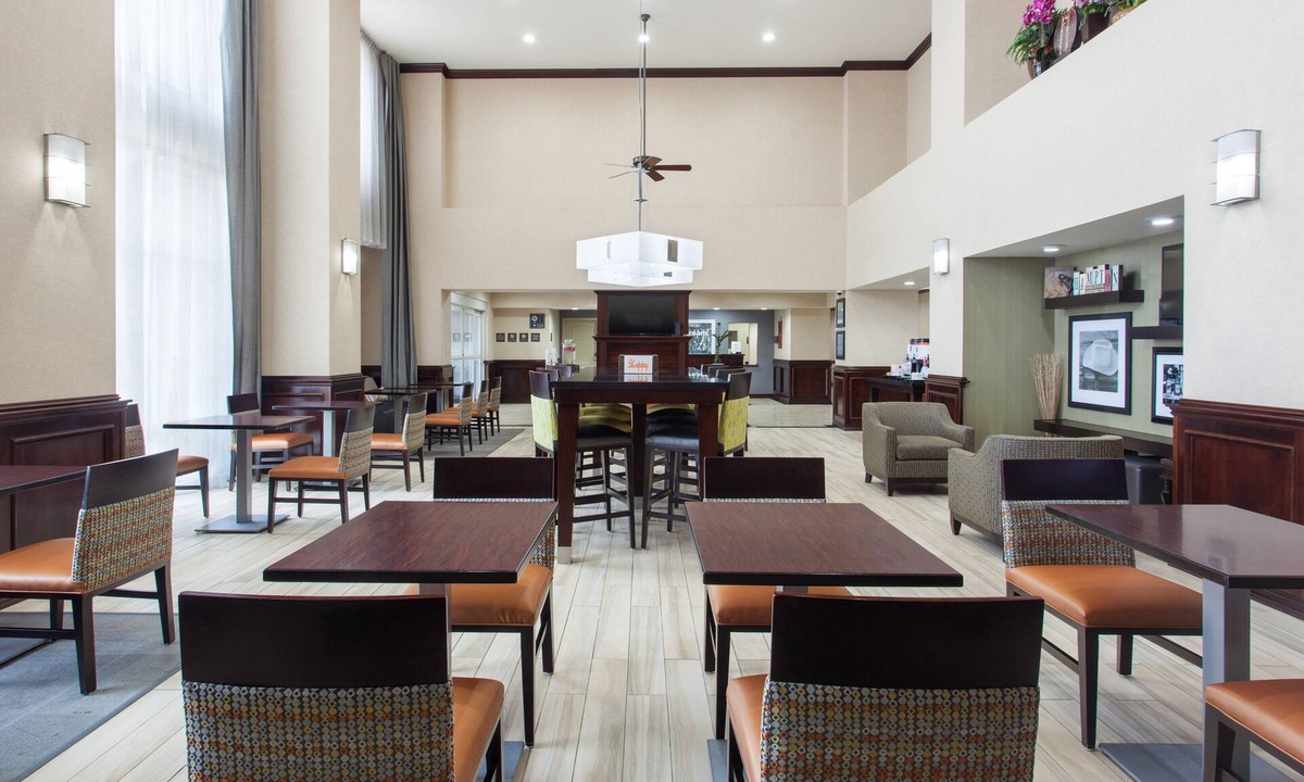 Lubbock Hotel | Hampton Inn & Suites Lubbock Southwest