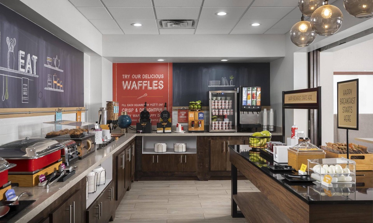 South Arlington Hotel | Hampton Inn & Suites Mansfield