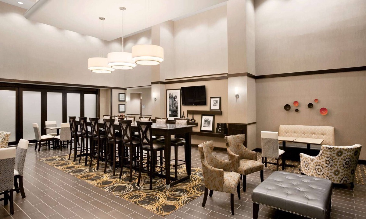 Mansfield Hotel | Hampton Inn & Suites Mansfield