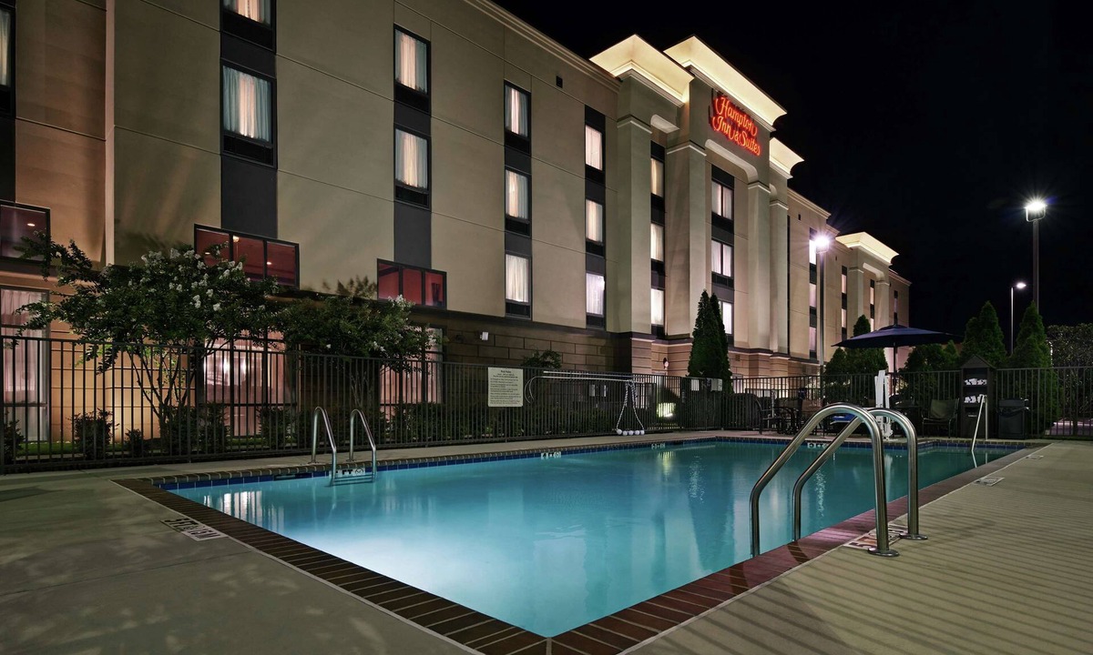 Millington Hotel | Hampton Inn & Suites Millington