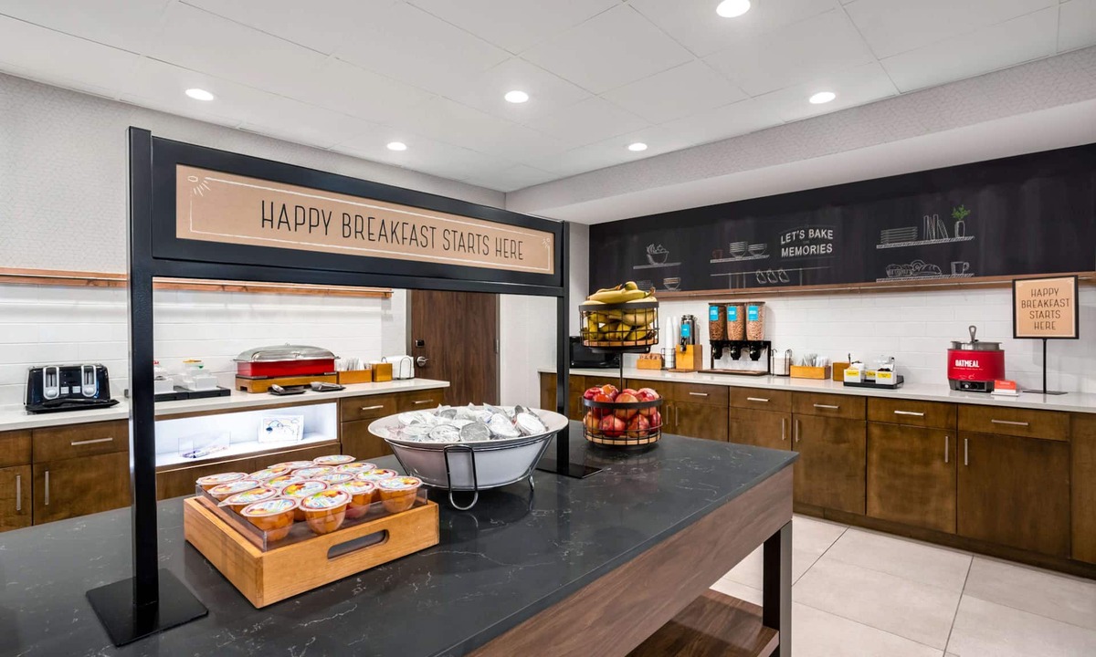 Muncie Hotel | Hampton Inn & Suites Muncie