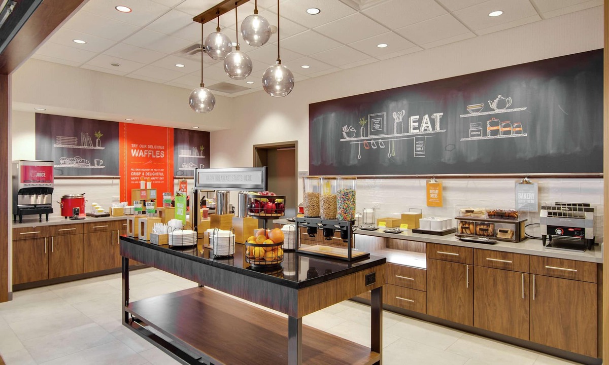 Madison Hotel | Hampton Inn & Suites Nashville North Skyline