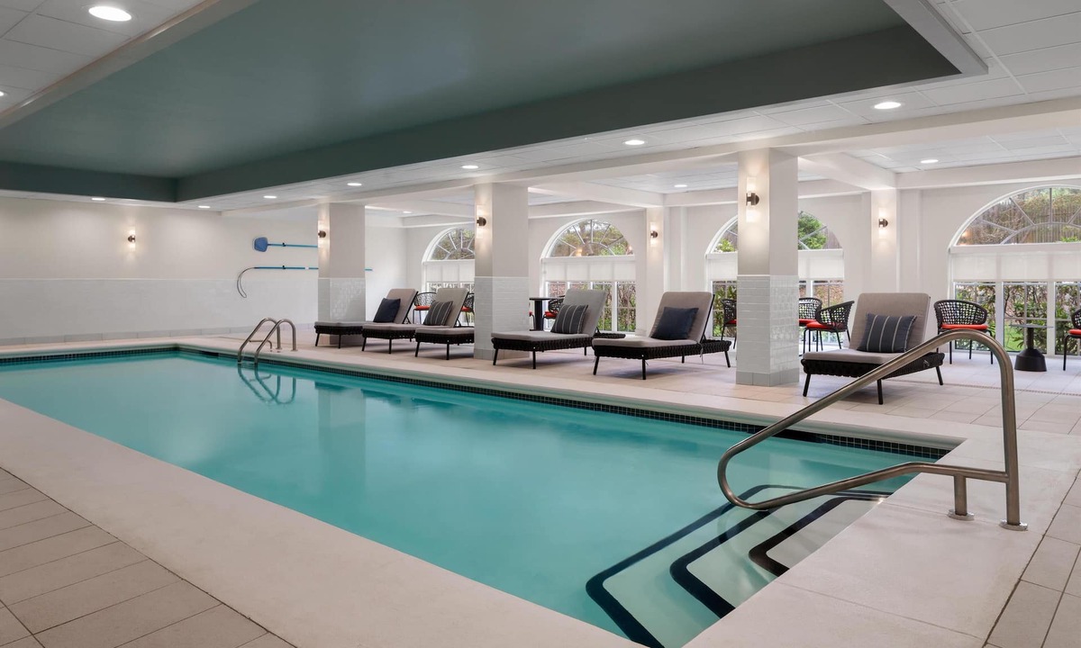 Middletown Hotel | Hampton Inn & Suites Newport/Middletown