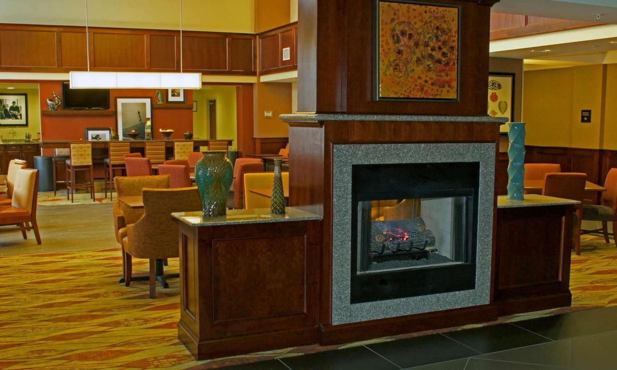 Norfolk - Virginia Beach Hotel | Hampton Inn & Suites Norfolk-Airport