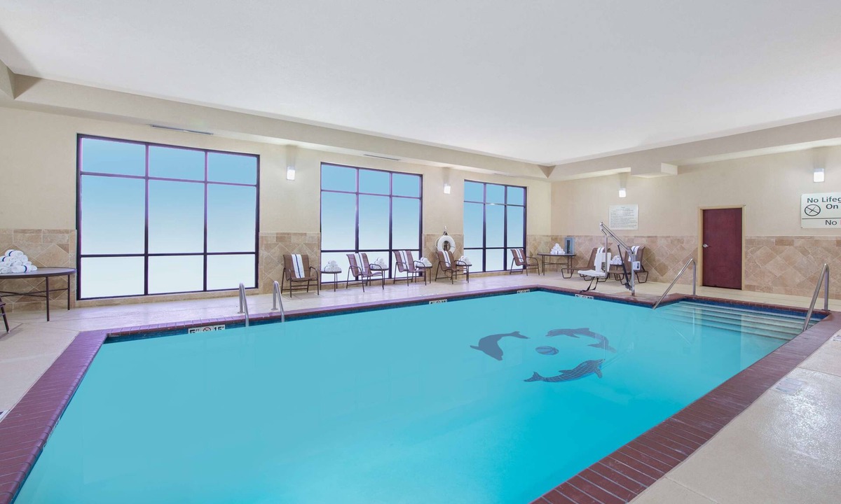 South Oklahoma City Hotel | Hampton Inn & Suites Oklahoma City - South