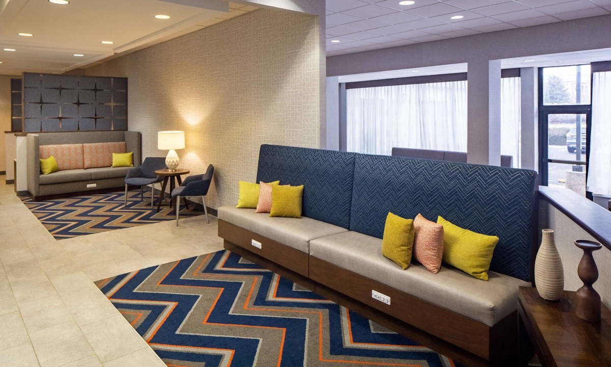 Parker Hotel | Hampton Inn & Suites Parker