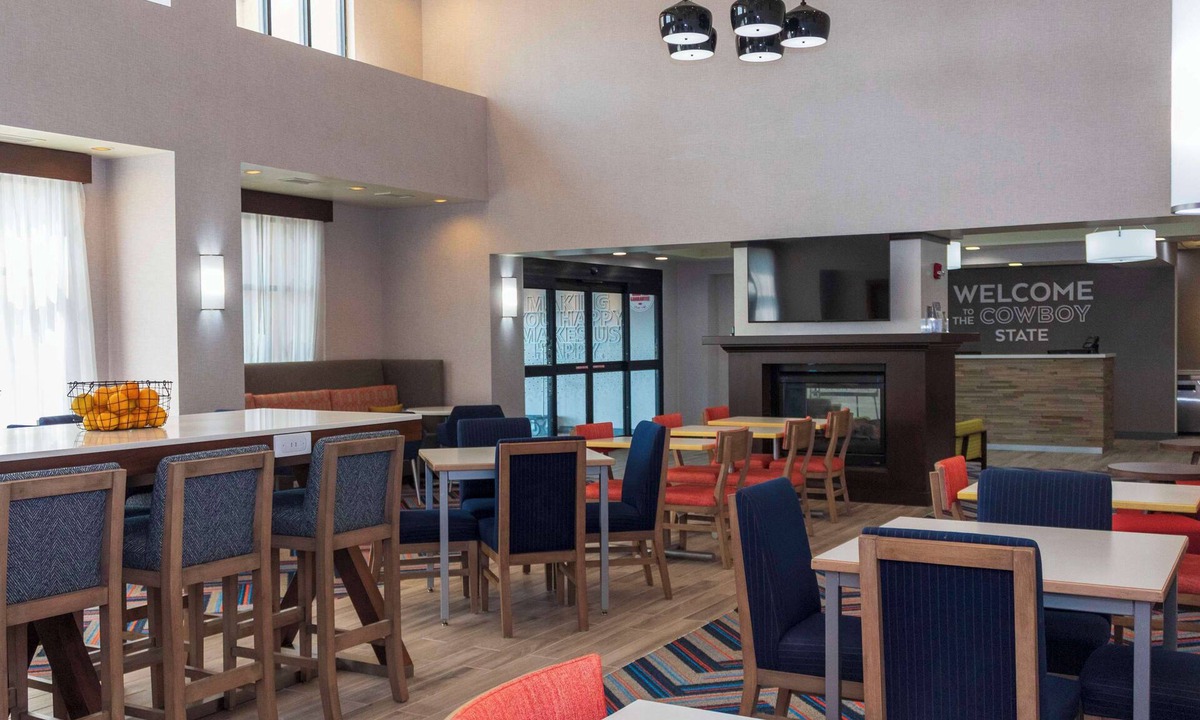 Riverton Hotel | Hampton Inn & Suites Riverton