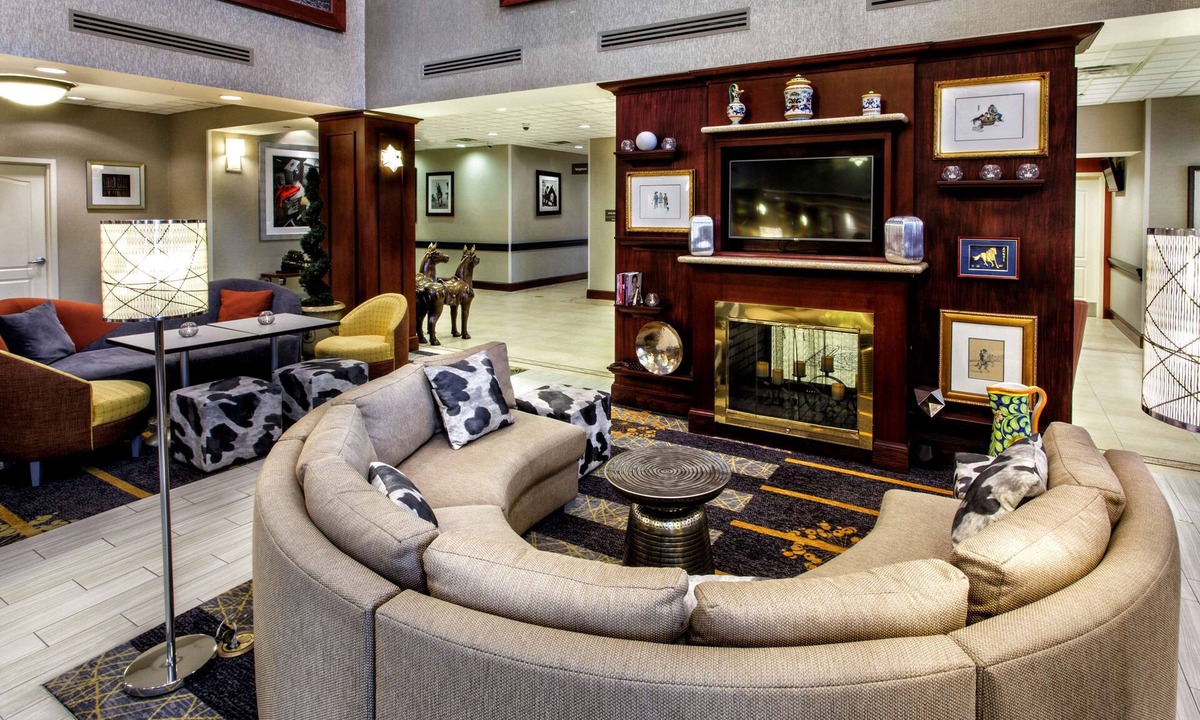 Bloomfield Hotel | Hampton Inn & Suites Staten Island