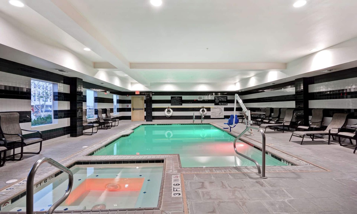 North San Antonio - SAT Hotel | Hampton Inn & Suites San Antonio/Northeast I-35