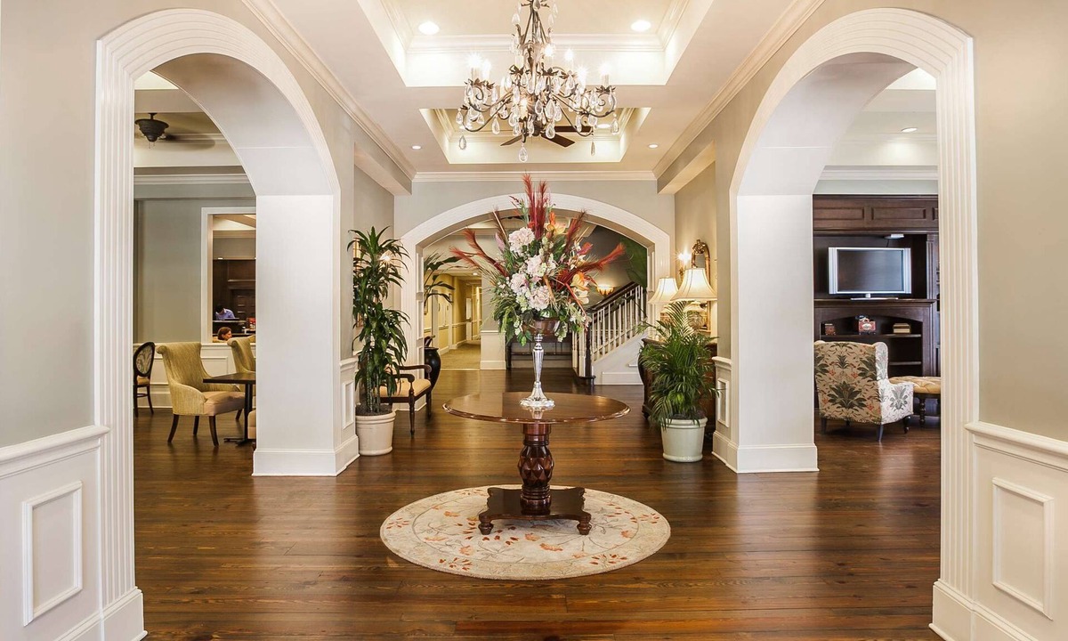 Yamacraw Village Hotel | Hampton Inn & Suites Savannah Historic District