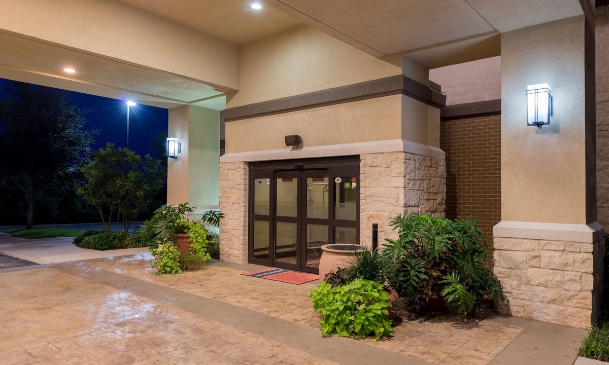 Schertz Hotel | Hampton Inn & Suites Schertz